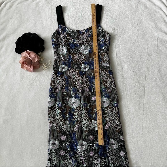 ELLIATT Floral Iridescent Sequin Mesh Midi Dress Medium - Picture 8 of 16